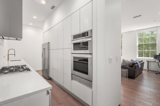 618 E Second Street 3, Boston, MA 02127