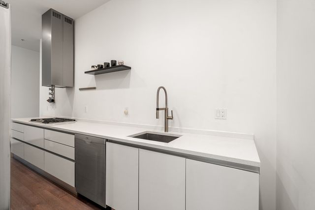618 E Second Street 3, Boston, MA 02127