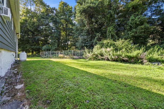 2194 Maple Avenue, Cortlandt Manor, NY 10567