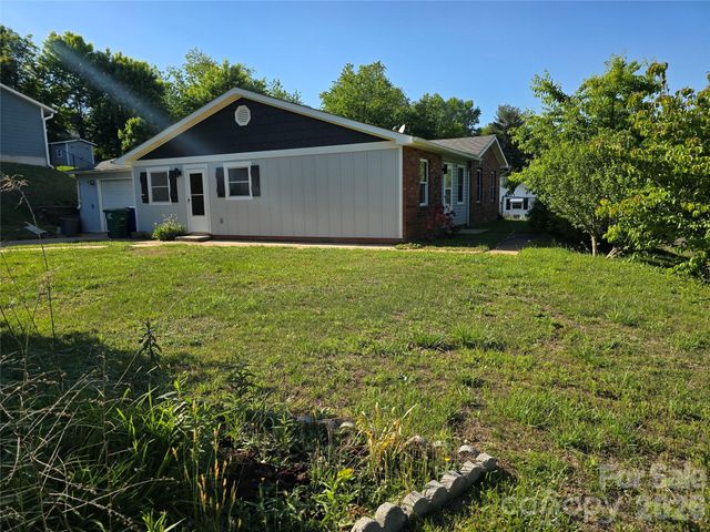 20 Mount Carmel Drive, Asheville, NC 28806