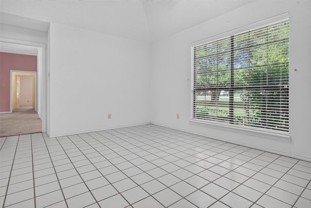 1217 Sharondale Drive, Crowley, TX 76036