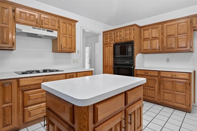 1217 Sharondale Drive, Crowley, TX 76036