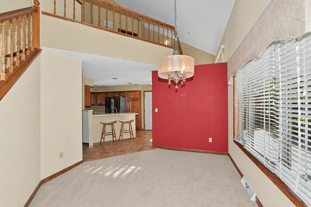 14143 W Waters Edge TRAIL, New Berlin, WI 53151