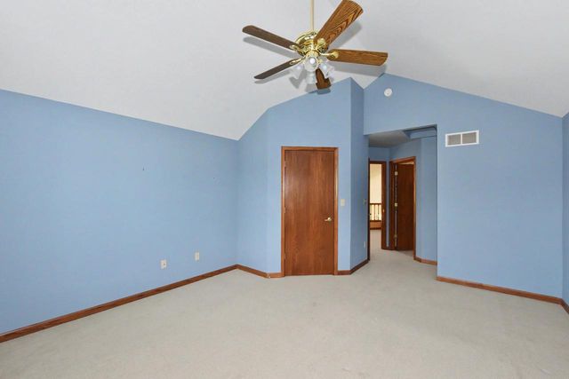 14143 W Waters Edge TRAIL, New Berlin, WI 53151