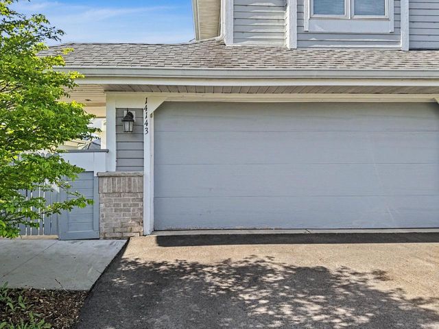 14143 W Waters Edge TRAIL, New Berlin, WI 53151