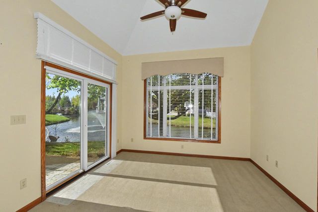 14143 W Waters Edge TRAIL, New Berlin, WI 53151