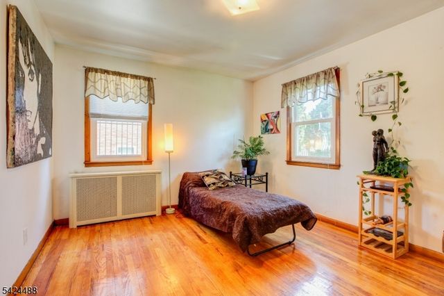 116 E 10Th St, Linden City, NJ 07036
