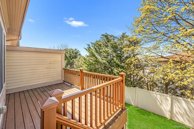 85 Park Avenue RIGHT SIDE, West Harrison, NY 10604