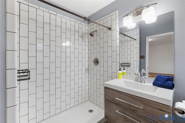 7432 Sandlewood Dr, Richmond, VA 23235