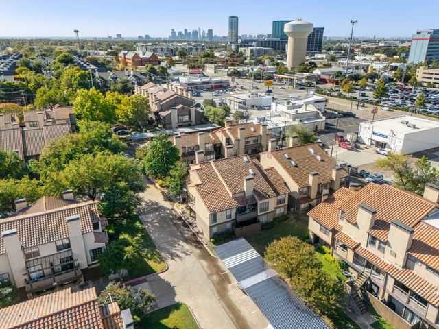 5757 E University Boulevard 26D, Dallas, TX 75206