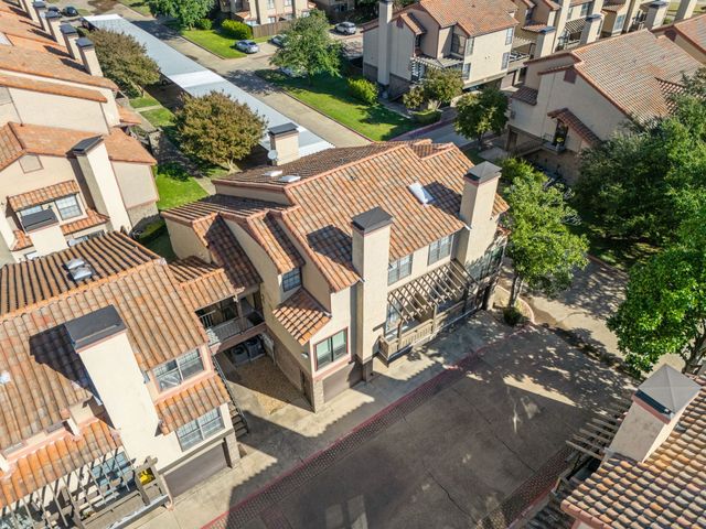 5757 E University Boulevard 26D, Dallas, TX 75206