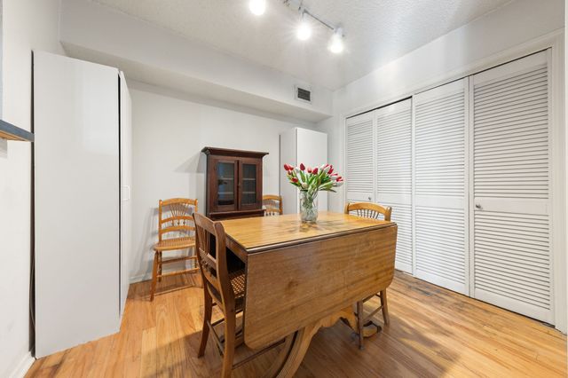 5757 E University Boulevard 26D, Dallas, TX 75206