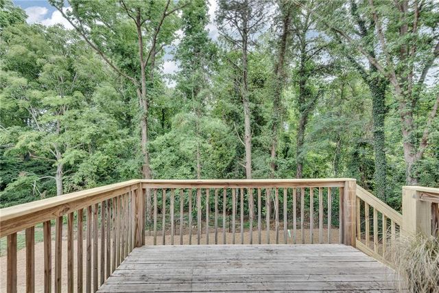6030 Ridge Drive SE, Mableton, GA 30126