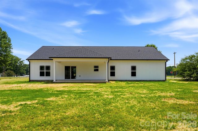 4489 Taylorsville Hwy Highway, Statesville, NC 28677