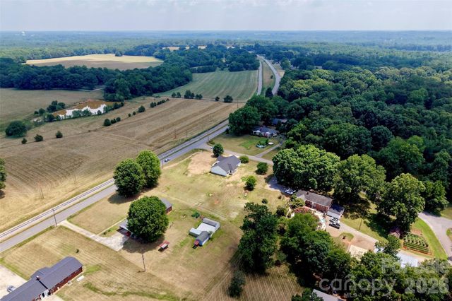 4489 Taylorsville Hwy Highway, Statesville, NC 28677