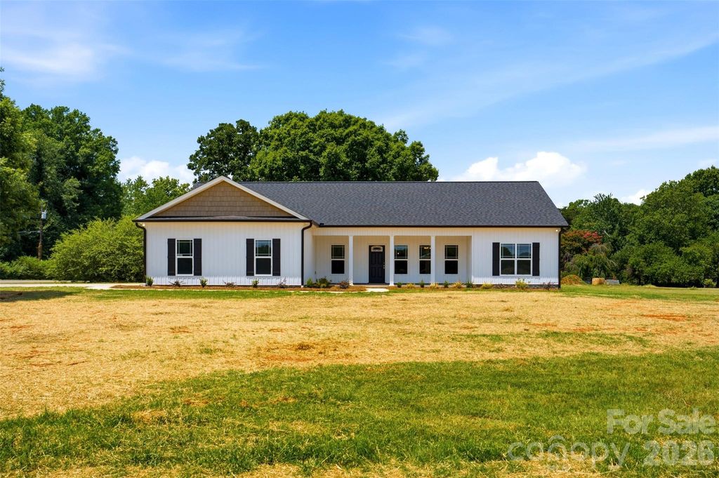 4489 Taylorsville Hwy Highway, Statesville, NC 28677