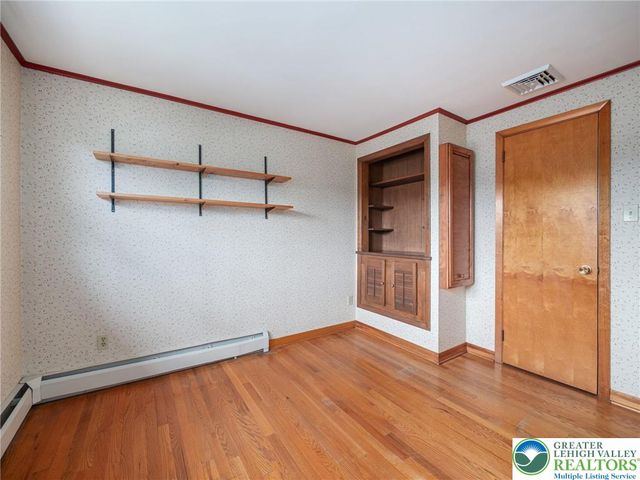 1214 Pennsylvania Avenue, Emmaus Boro, PA 18049