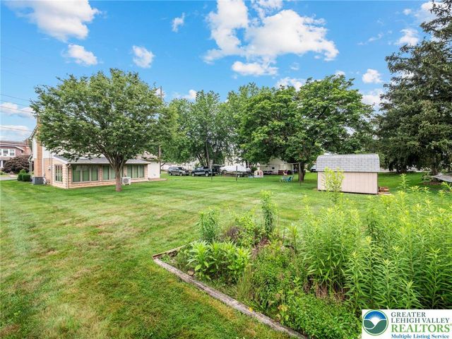 1214 Pennsylvania Avenue, Emmaus Boro, PA 18049