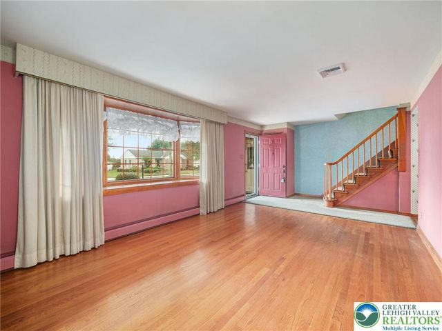1214 Pennsylvania Avenue, Emmaus Boro, PA 18049