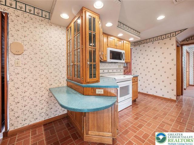 1214 Pennsylvania Avenue, Emmaus Boro, PA 18049