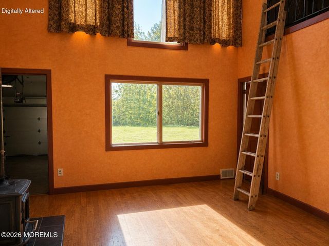 134 Mccaffery Road, Manalapan, NJ 07726