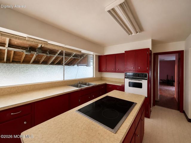 134 Mccaffery Road, Manalapan, NJ 07726