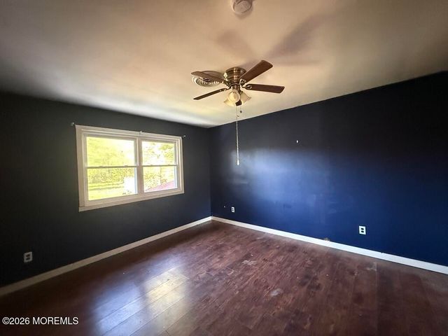 134 Mccaffery Road, Manalapan, NJ 07726