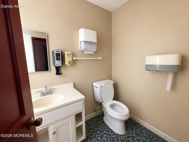 134 Mccaffery Road, Manalapan, NJ 07726