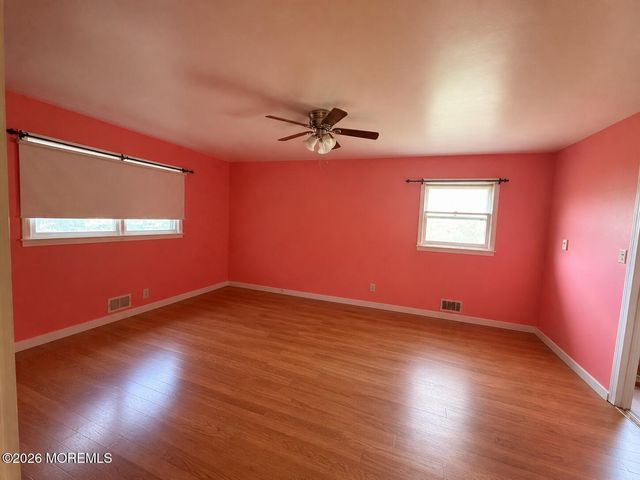 134 Mccaffery Road, Manalapan, NJ 07726