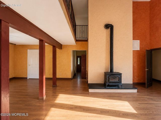 134 Mccaffery Road, Manalapan, NJ 07726