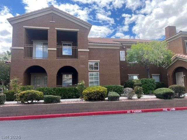 10120 CEDAR KEY Avenue 203, Las Vegas, NV 89129