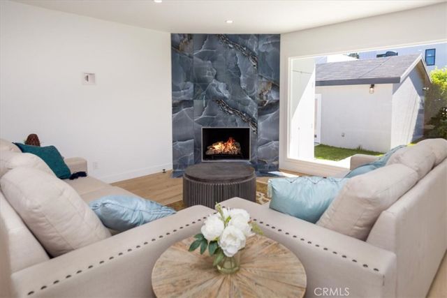 5822 Saloma, Sherman Oaks, CA 91411