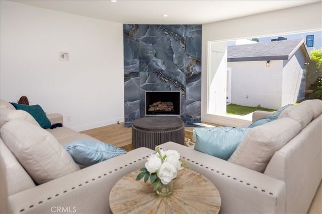 5822 Saloma, Sherman Oaks, CA 91411