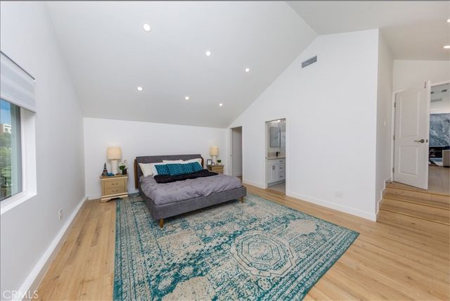 5822 Saloma, Sherman Oaks, CA 91411