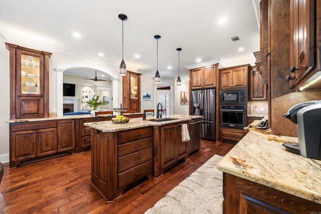 126 Gardens Gate Circle, Hot Springs, AR 71913