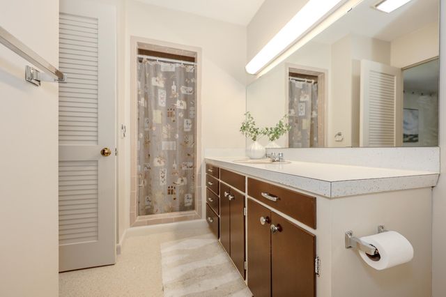 26 Rundlett Street, Concord, NH 03301