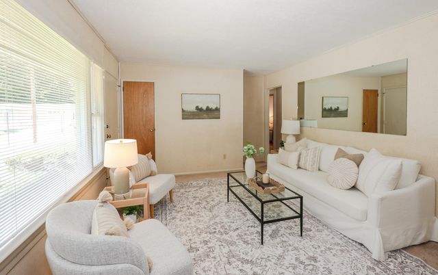 26 Rundlett Street, Concord, NH 03301