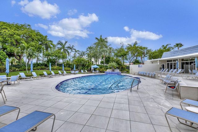 1523 E Hillsboro Boulevard 631, Deerfield Beach, FL 33441