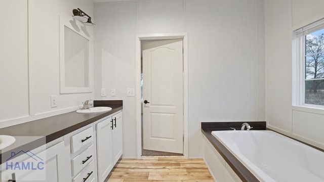 735 Hires Road, Jesup, GA 31545