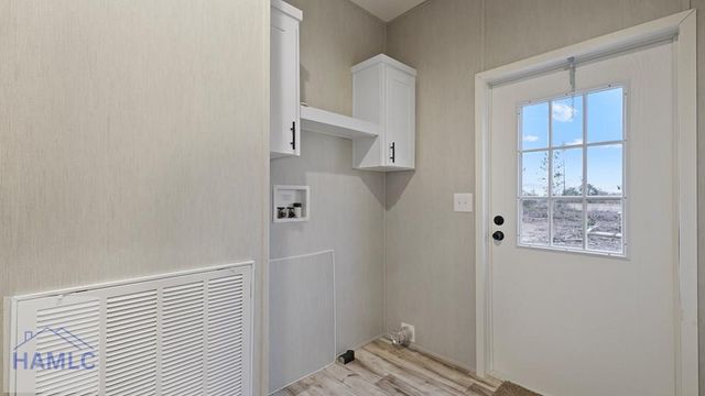 735 Hires Road, Jesup, GA 31545