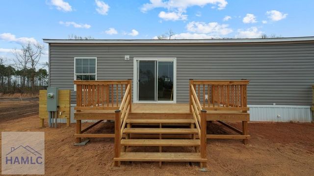 735 Hires Road, Jesup, GA 31545