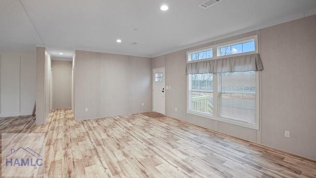 735 Hires Road, Jesup, GA 31545