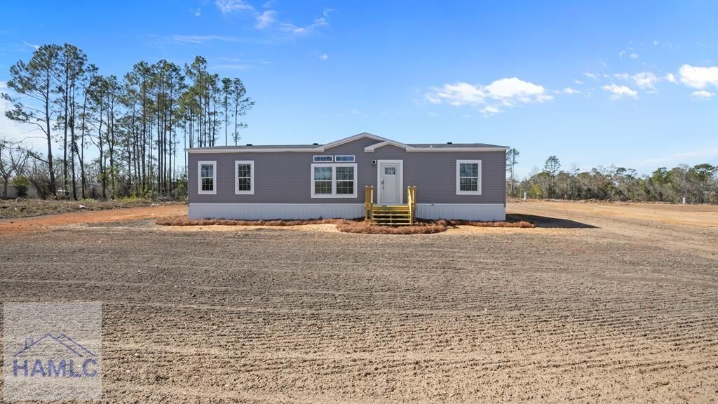 735 Hires Road, Jesup, GA 31545