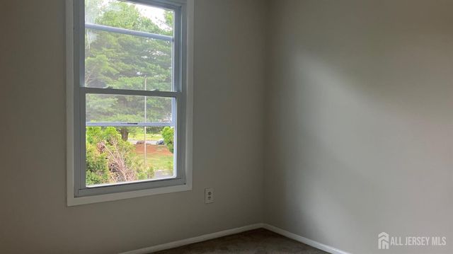 27 Beechwood Court, South Brunswick, NJ 08852