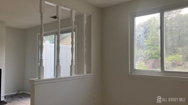 27 Beechwood Court, South Brunswick, NJ 08852