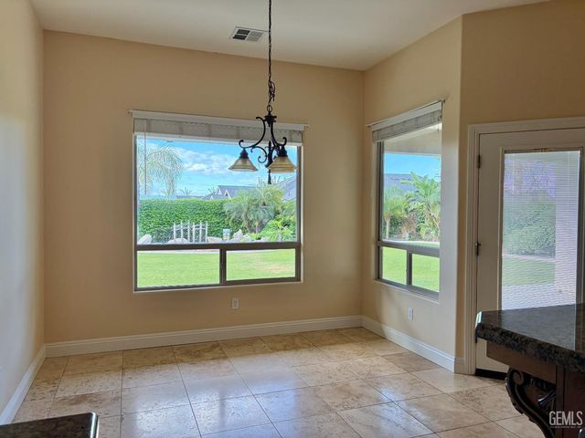 12009 Trackside Drive, Bakersfield, CA 93312