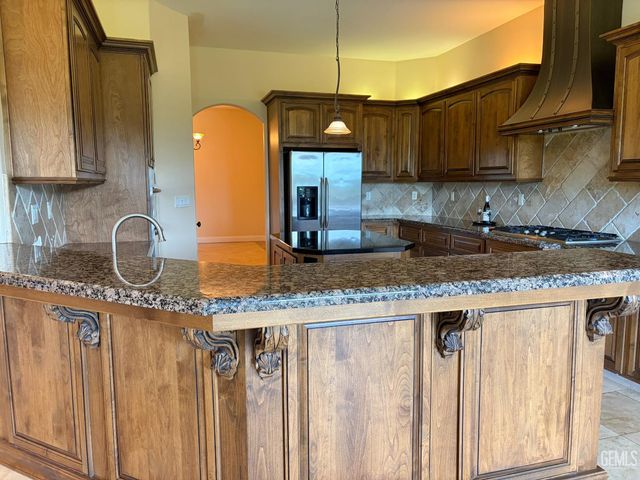 12009 Trackside Drive, Bakersfield, CA 93312