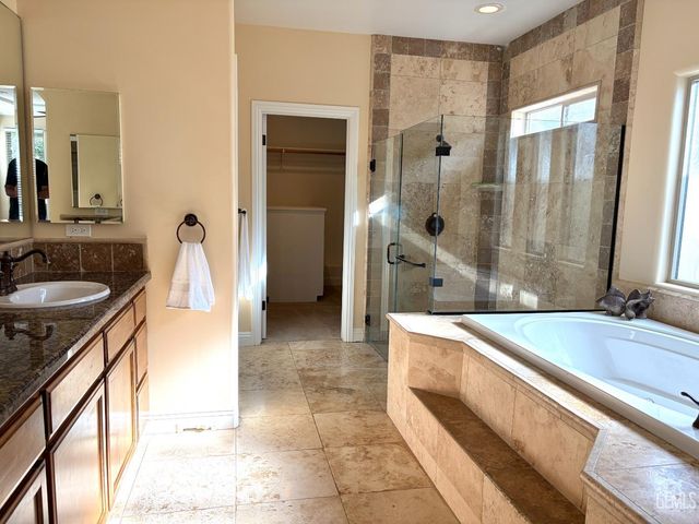 12009 Trackside Drive, Bakersfield, CA 93312