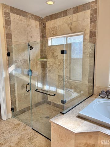 12009 Trackside Drive, Bakersfield, CA 93312