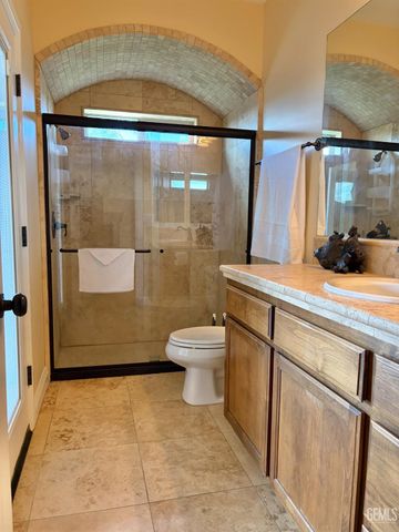 12009 Trackside Drive, Bakersfield, CA 93312